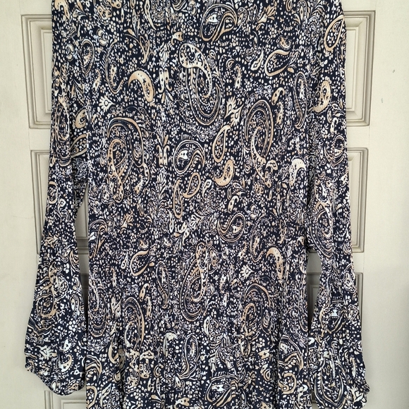 Avenue Blouse Plus Sz22/24 Blk/Tan Paisley Long Sleeves V Neck MiniPleats Cutie - Picture 11 of 12
